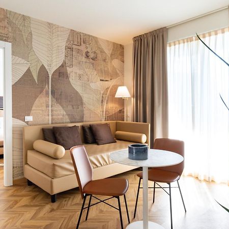 Hatelier Garda Home By Enjoy Garda Hotel Peschiera del Garda Exterior foto