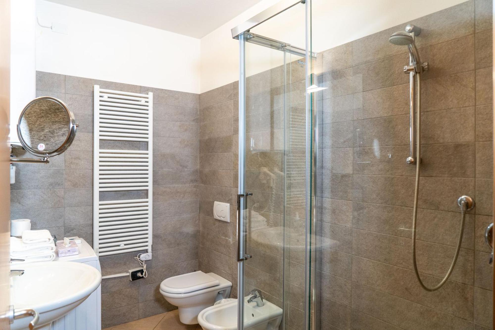 Hatelier Garda Home By Enjoy Garda Hotel Peschiera del Garda Exterior foto