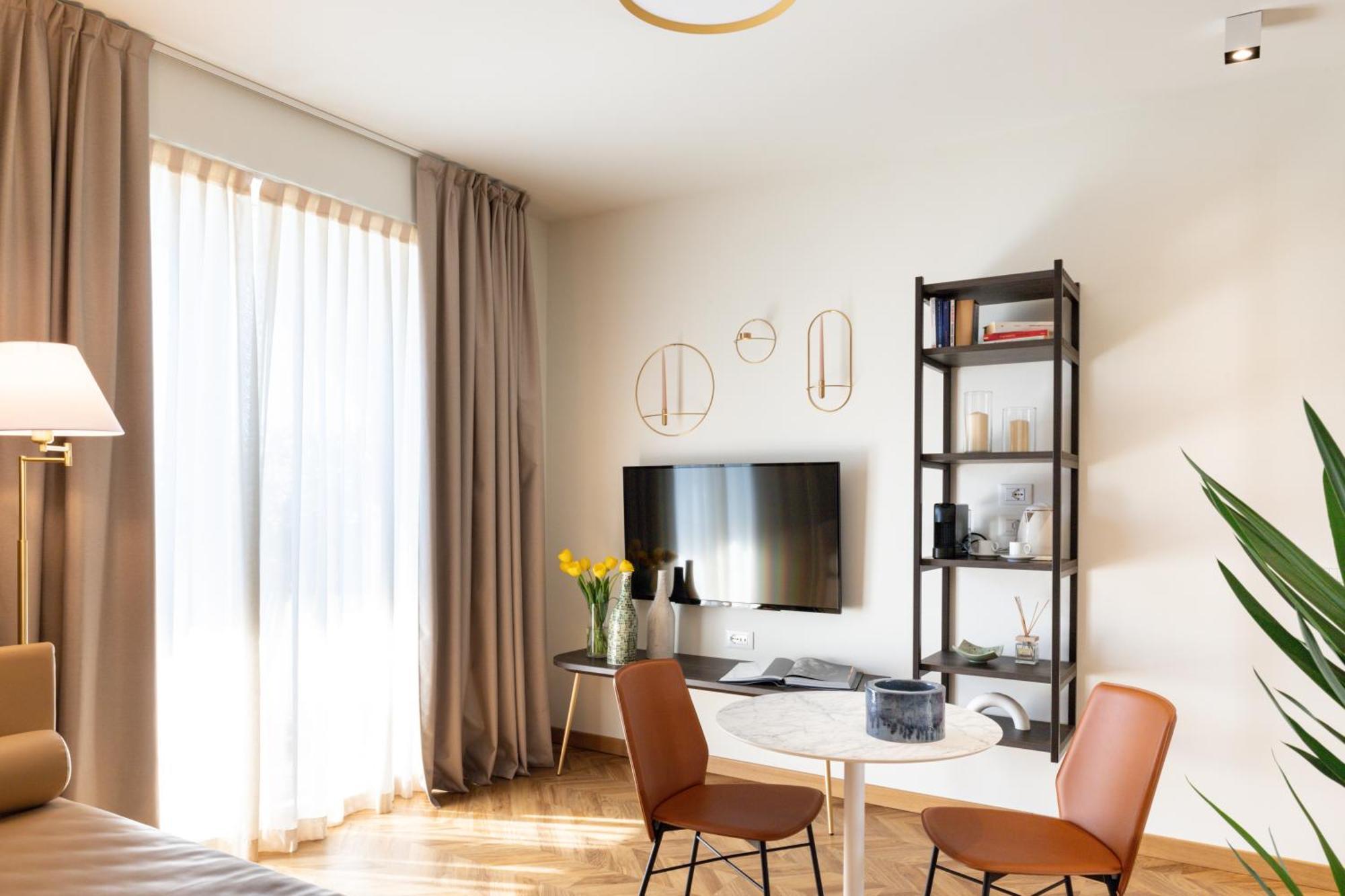 Hatelier Garda Home By Enjoy Garda Hotel Peschiera del Garda Exterior foto
