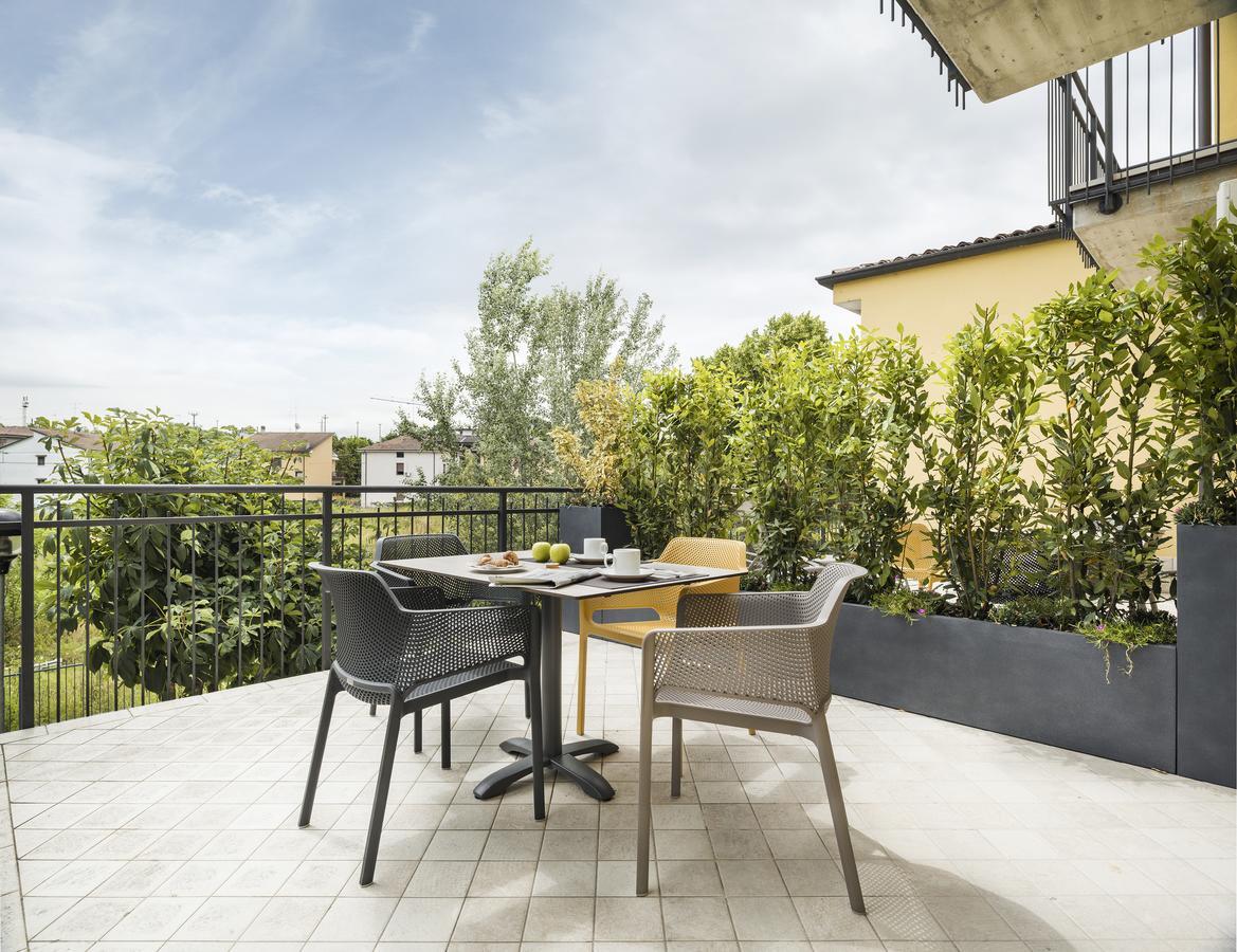 Hatelier Garda Home By Enjoy Garda Hotel Peschiera del Garda Exterior foto