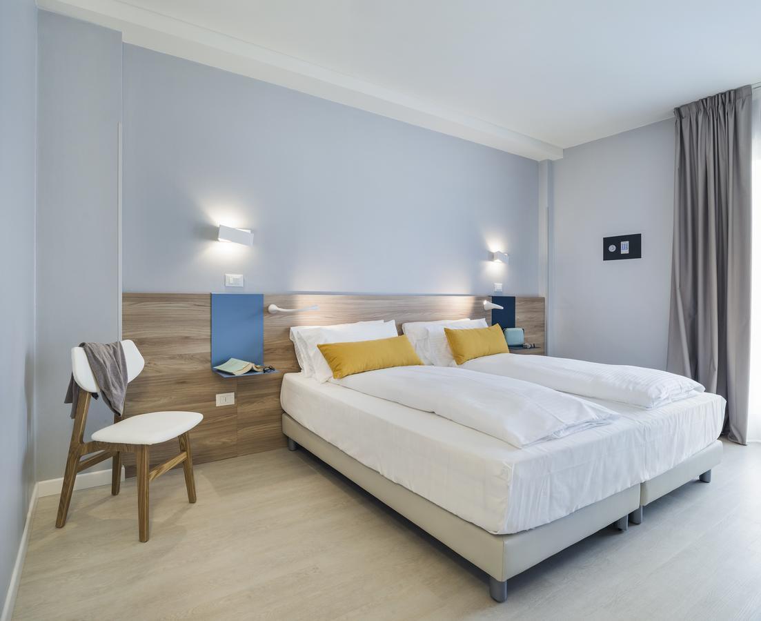 Hatelier Garda Home By Enjoy Garda Hotel Peschiera del Garda Exterior foto